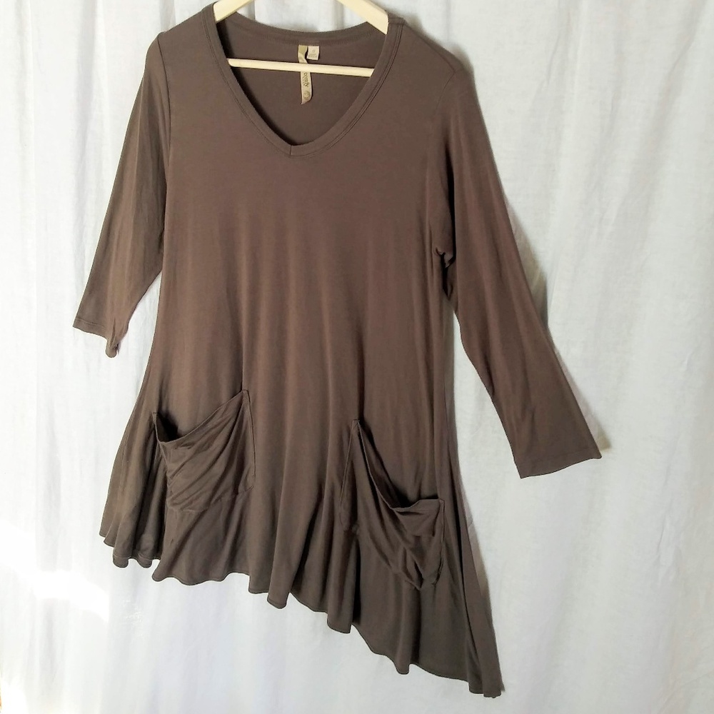 Comfy USA Small olive green Tunic Top with pockets
